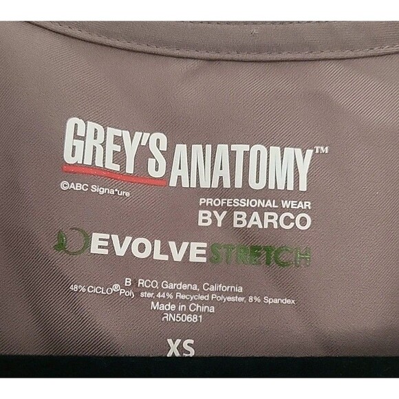 Grey's Anatomy Barco Evolve Stretch Women's XS Driftwood Scrub Top EUC - Picture 2 of 8